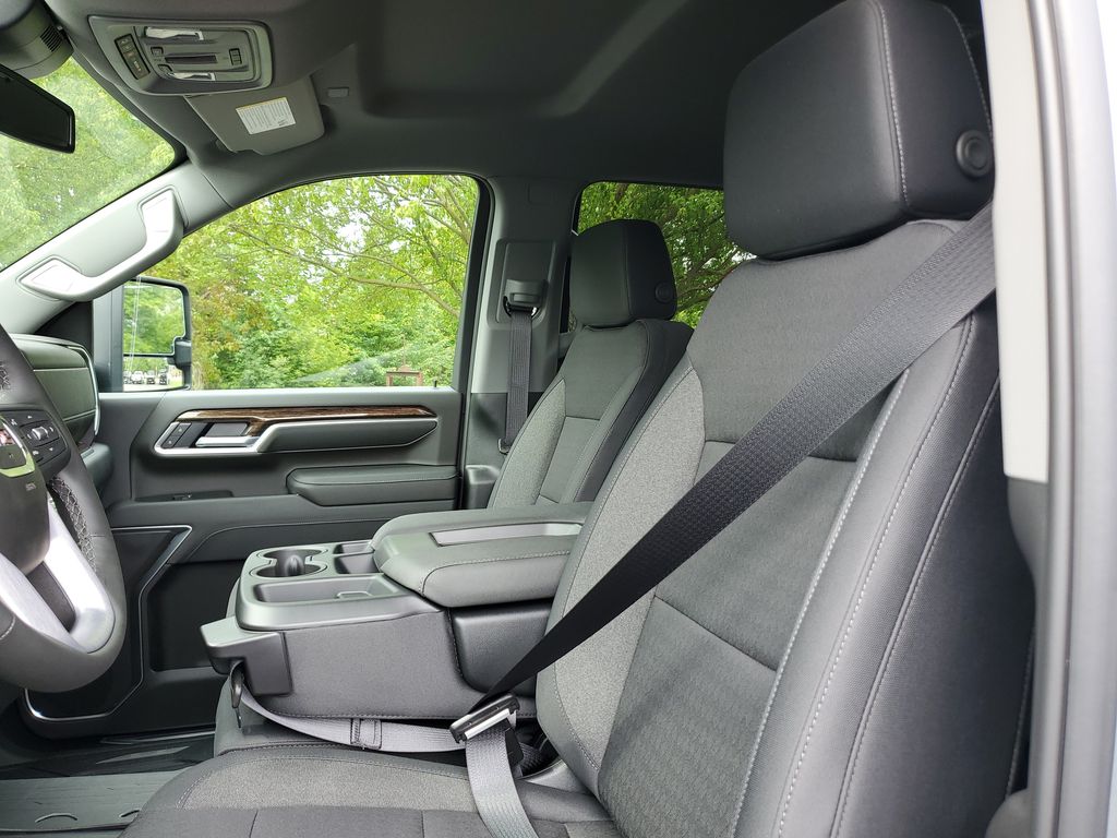 2026 GMC Sierra 2500HD SLE - Photo 17
