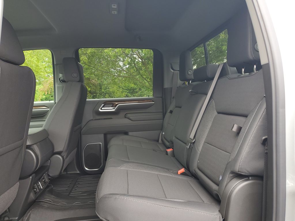 2026 GMC Sierra 2500HD SLE - Photo 11