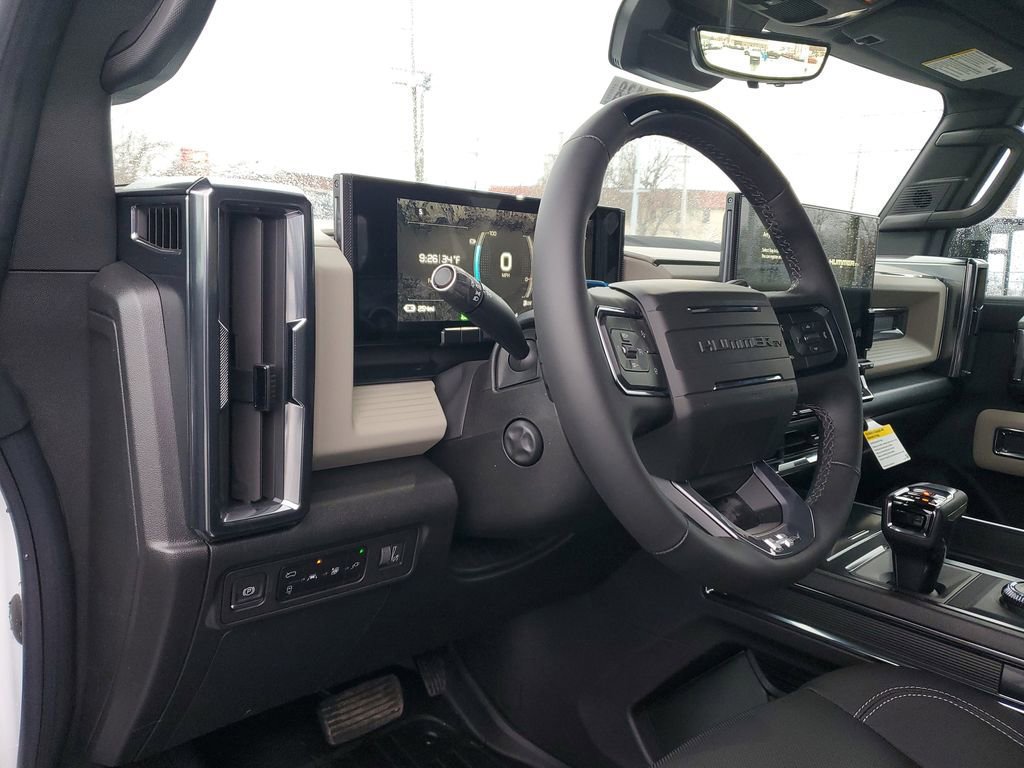 2026 GMC HUMMER EV 2X - Photo 18