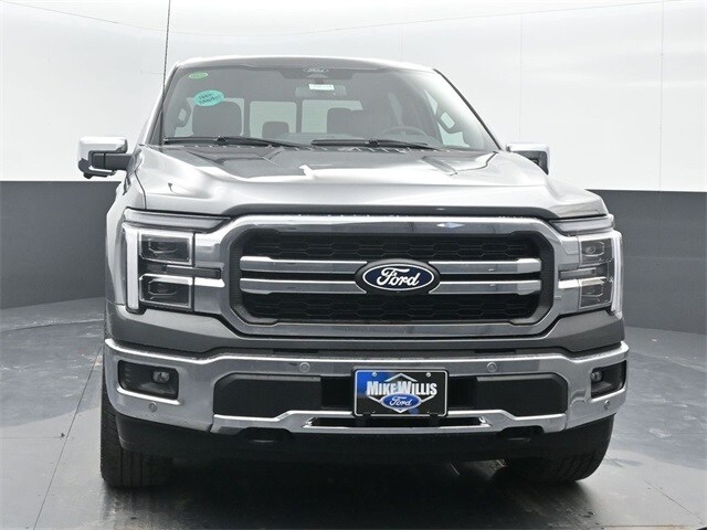 2025 Ford F-150 Lariat photo 2