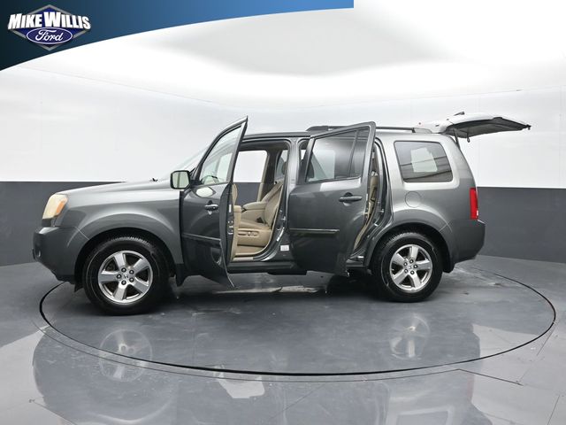 used 2009 Honda Pilot car, priced at $9,495