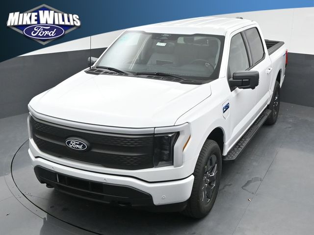 2025 Ford F-150 Lightning Flash - Photo 12