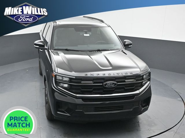 new 2025 Ford Expedition car, priced at $81,230