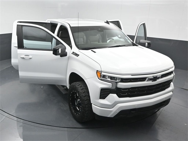 used 2024 Chevrolet Silverado 1500 car, priced at $47,660