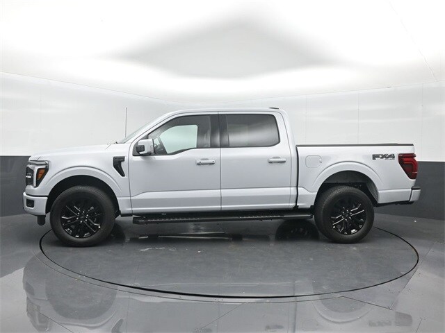 2025 Ford F-150 Lariat photo 2