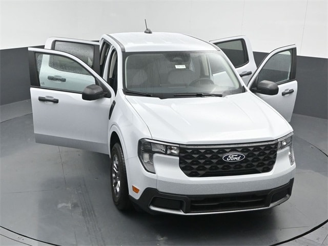 new 2025 Ford Maverick car, priced at $32,135