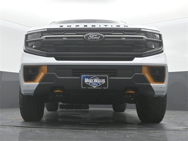 new 2025 Ford Expedition car, priced at $79,545