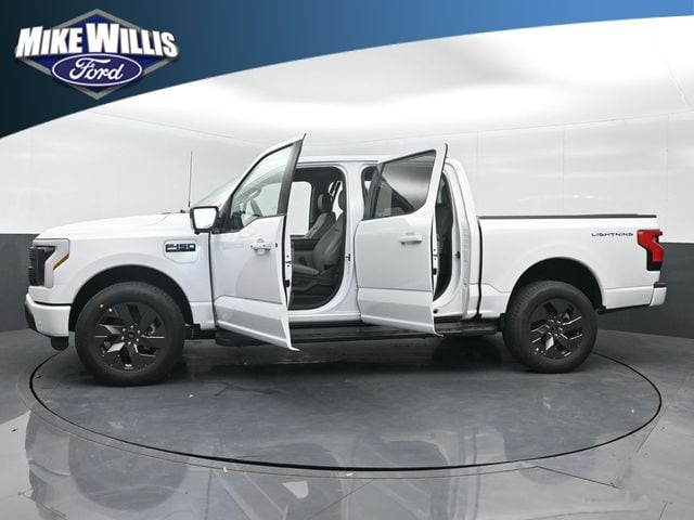 2025 Ford F-150 Lightning Flash - Photo 29