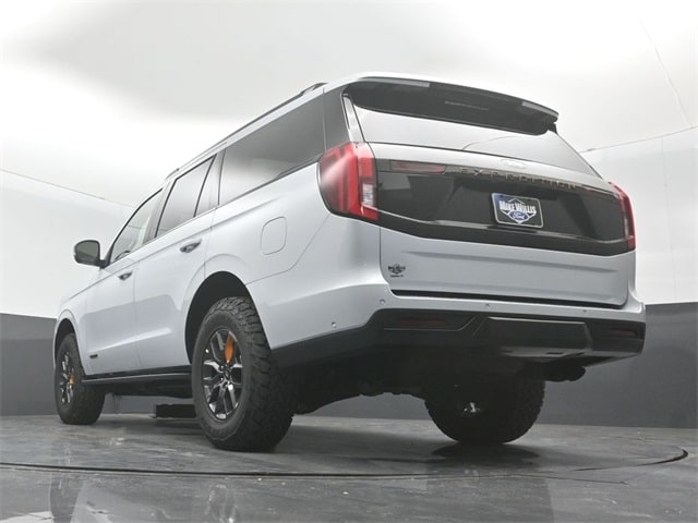 new 2025 Ford Expedition car, priced at $79,545