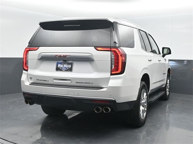 used 2024 GMC Yukon car, priced at $63,995