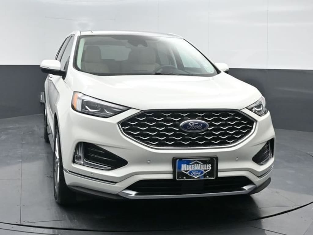 Certified 2022 Ford Edge Titanium SUV