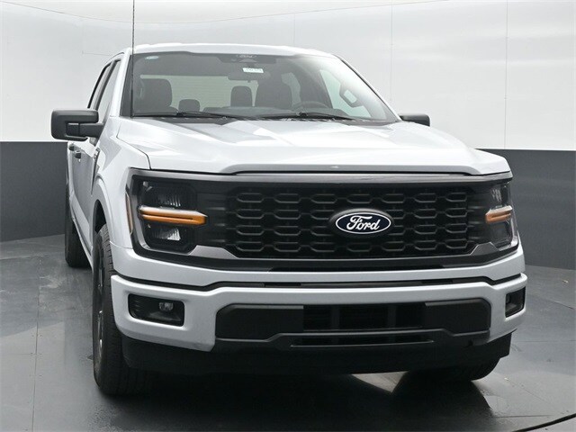 2025 Ford F-150 STX photo 2