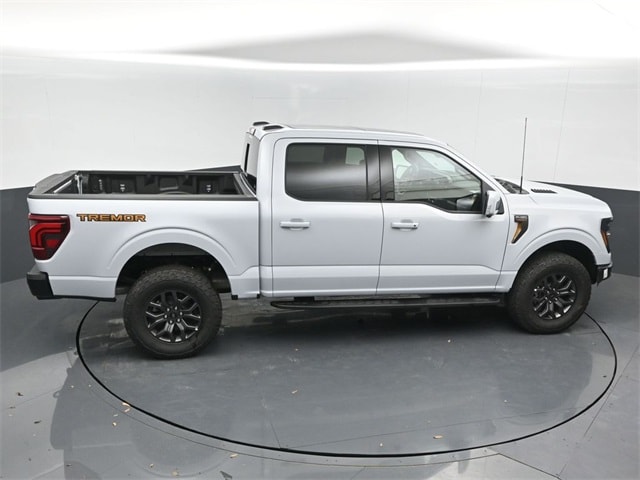 new 2025 Ford F-150 car, priced at $77,610