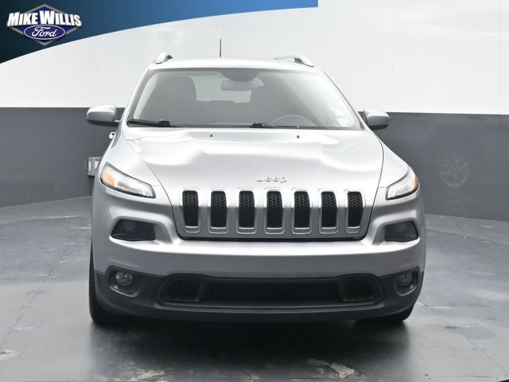 Used 2017 Jeep Cherokee Latitude SUV