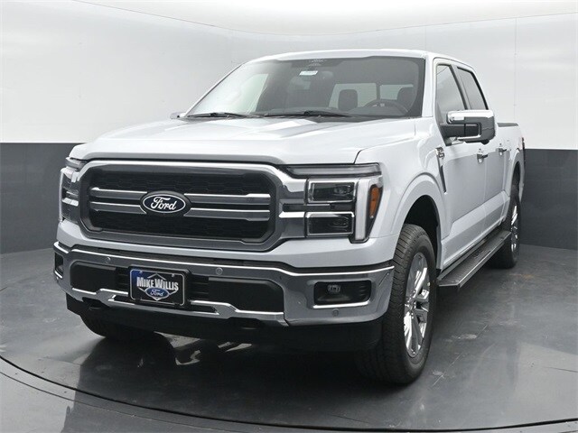 2025 Ford F-150 Lariat photo 3