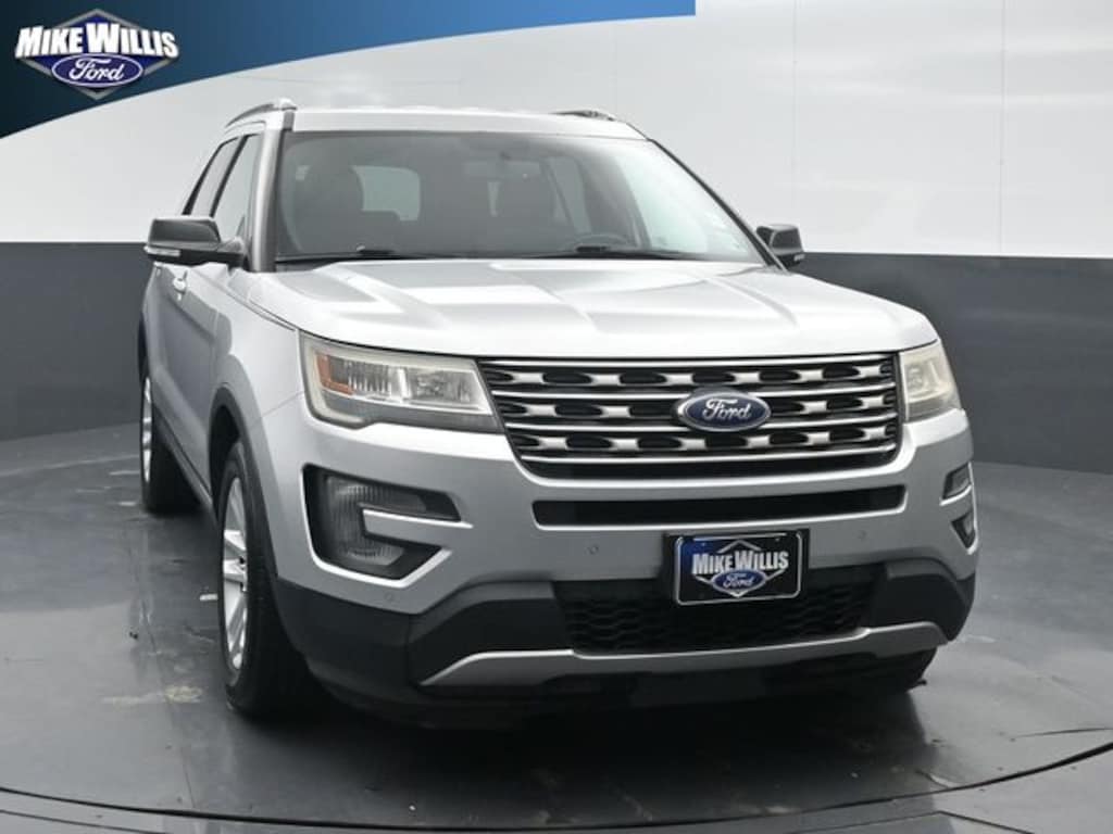 Used 2017 Ford Explorer XLT SUV