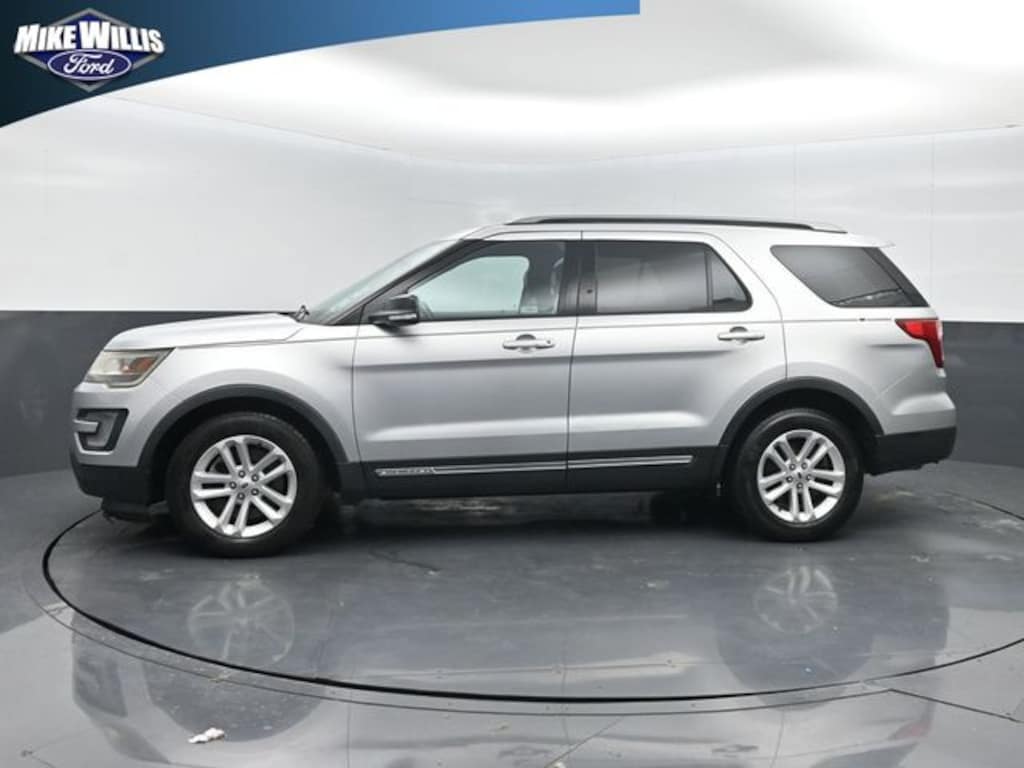 Used 2017 Ford Explorer XLT SUV