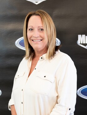 Staff member Angie Hollingsworth from ID_a1e3342286dd