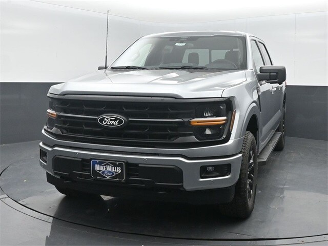 2025 Ford F-150 XLT photo 3