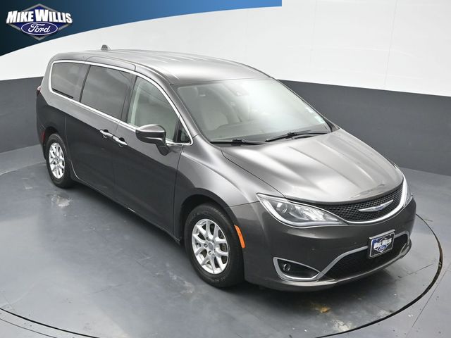 used 2020 Chrysler Pacifica car, priced at $15,418