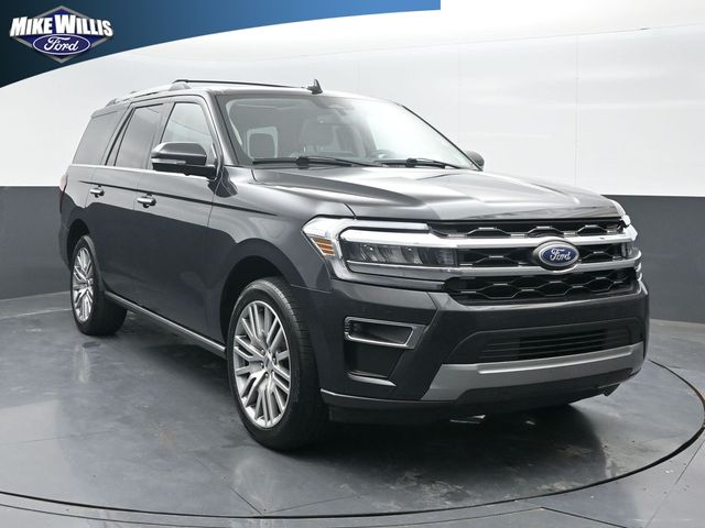 2022 Ford Expedition Limited's photo