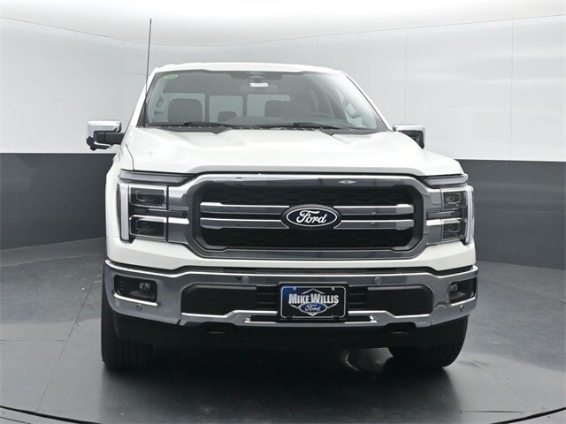 2025 Ford F-150 Lariat photo 2