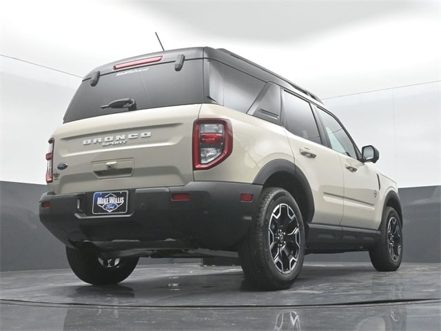 new 2025 Ford Bronco Sport car, priced at $36,980
