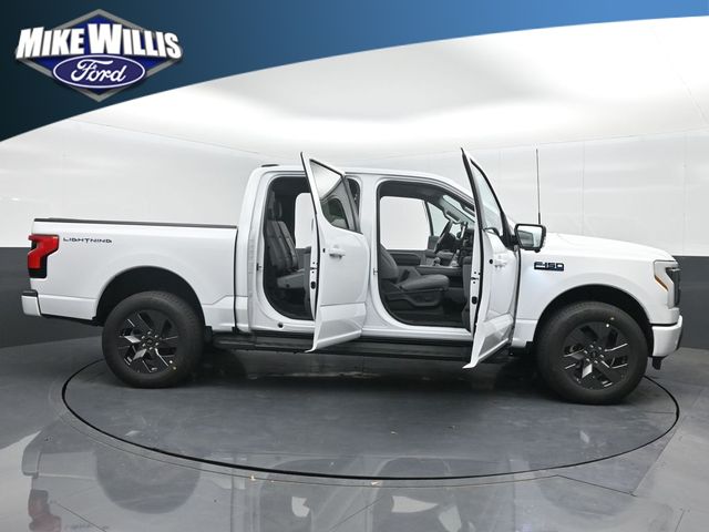 2025 Ford F-150 Lightning Flash - Photo 28