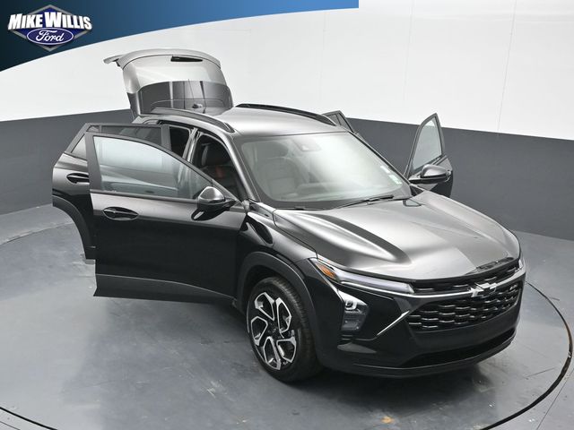 used 2025 Chevrolet Trax car, priced at $23,986