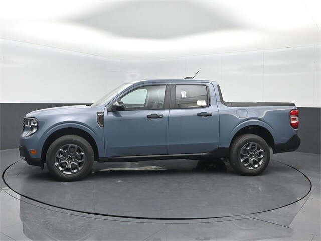 2025 Ford Maverick XLT photo 2