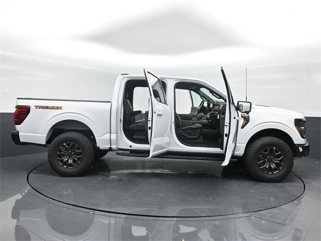 new 2025 Ford F-150 car, priced at $77,610