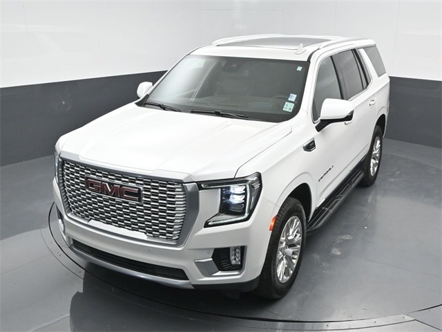 used 2024 GMC Yukon car, priced at $63,995