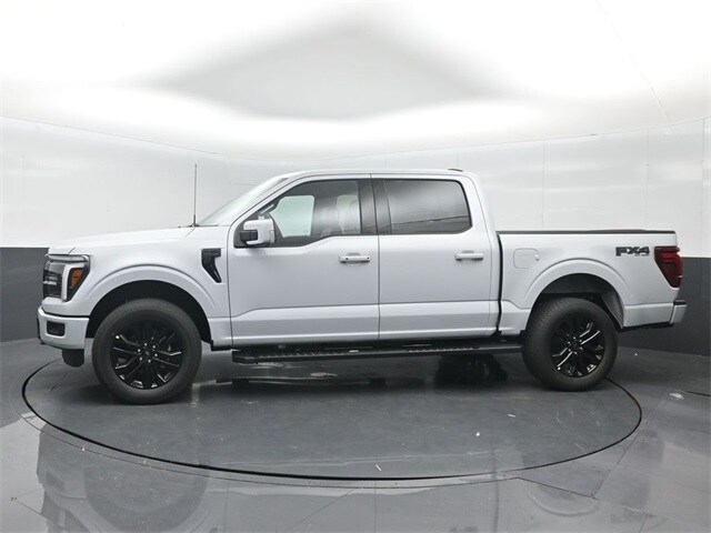 2025 Ford F-150 Lariat photo 3