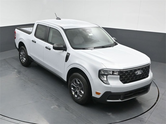 new 2025 Ford Maverick car, priced at $32,135