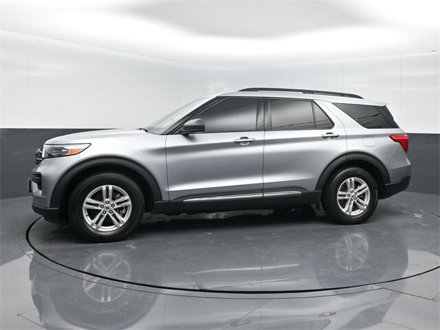 2023 Ford Explorer XLT photo 4