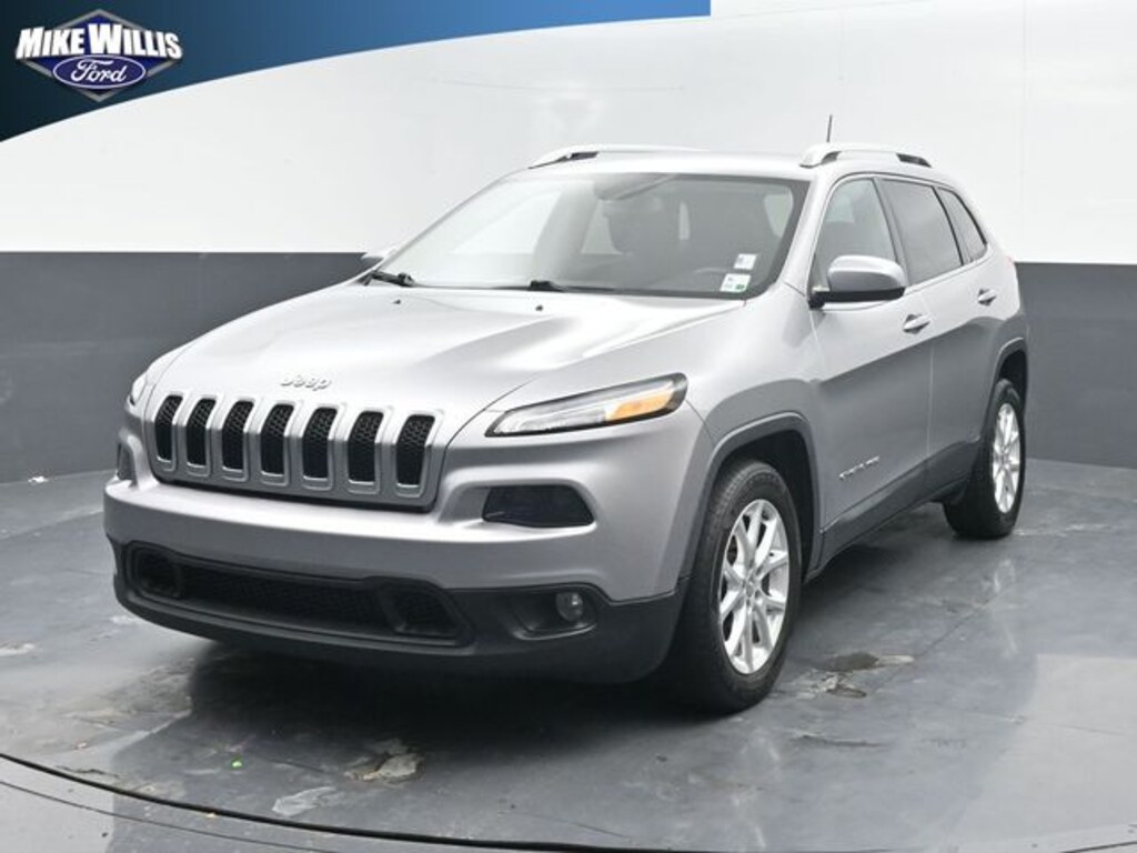 Used 2017 Jeep Cherokee Latitude SUV