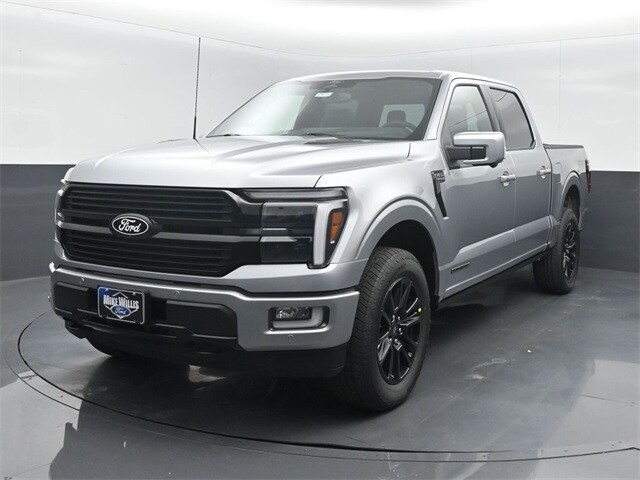 2025 Ford F-150 Platinum photo 3