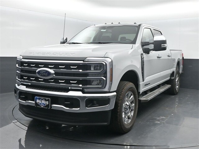 2026 Ford F-250 Lariat photo 3