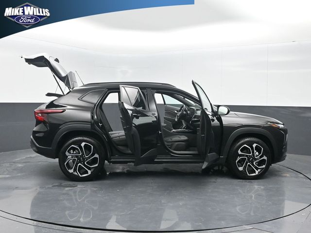 used 2025 Chevrolet Trax car, priced at $23,986