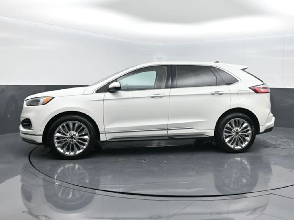 Certified 2022 Ford Edge Titanium SUV