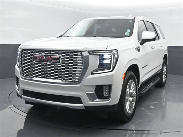 used 2024 GMC Yukon car, priced at $63,995