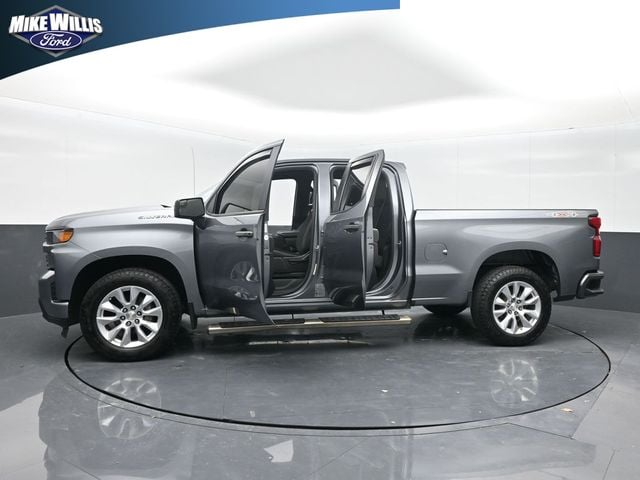 used 2022 Chevrolet Silverado 1500 LTD car, priced at $22,396