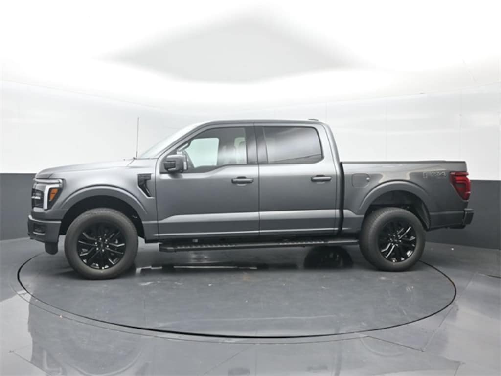 New 2025 Ford F-150 Lariat TRUCK