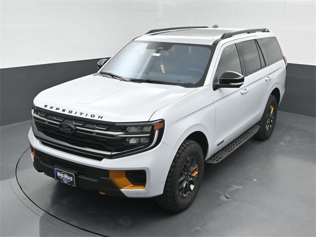 new 2025 Ford Expedition car, priced at $79,545