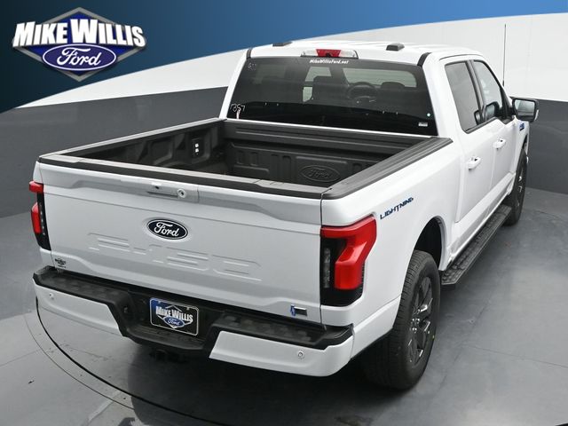 2025 Ford F-150 Lightning Flash - Photo 16
