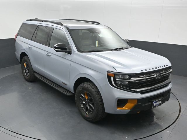 new 2025 Ford Expedition car, priced at $85,180
