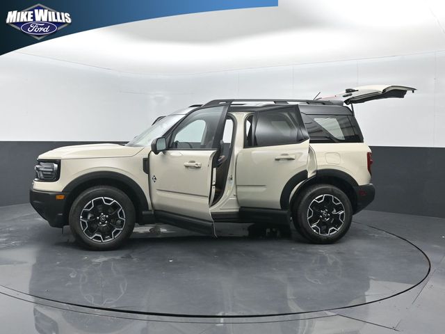 new 2025 Ford Bronco Sport car, priced at $35,480
