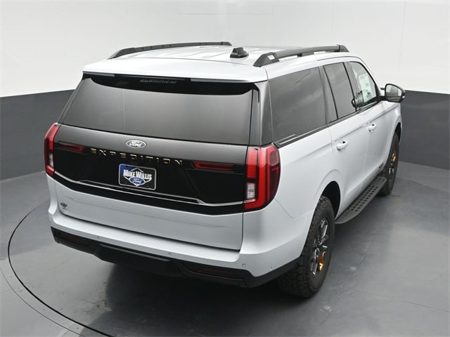 new 2025 Ford Expedition car, priced at $79,545