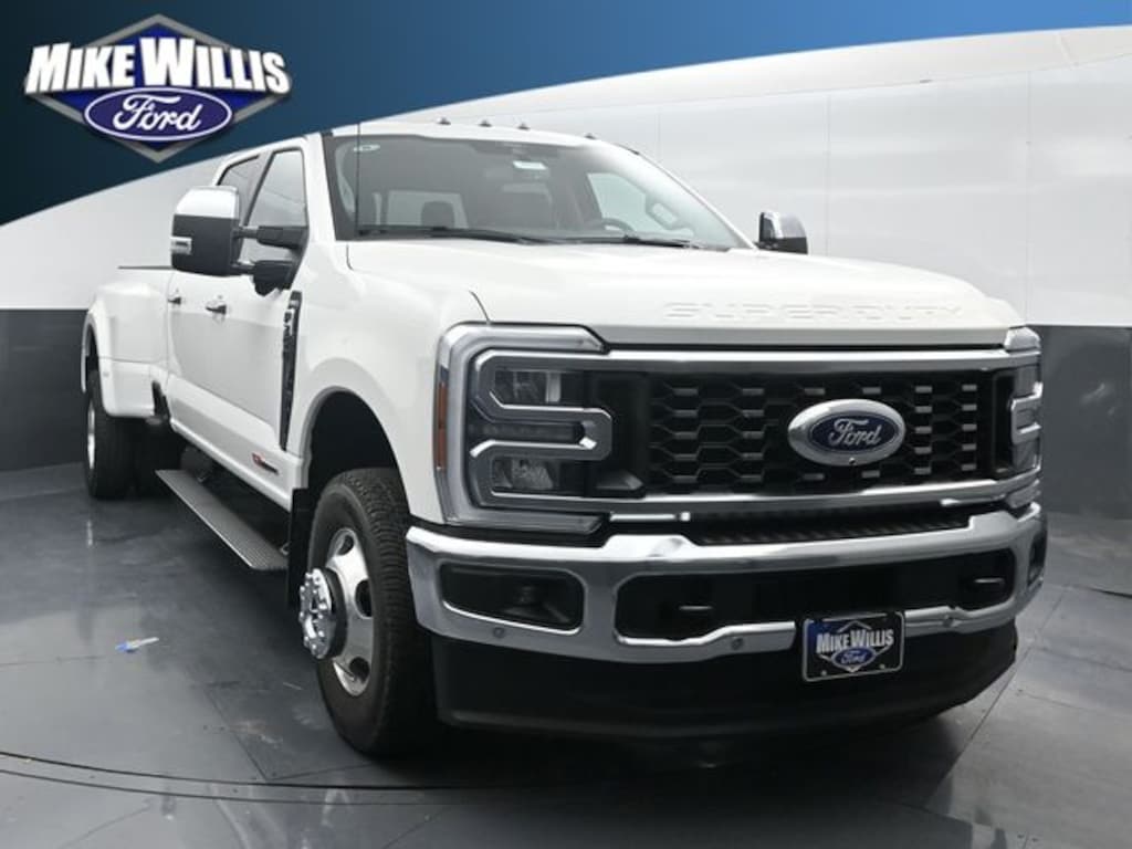 New 2026 Ford Super Duty F-350® Lariat® TRUCK