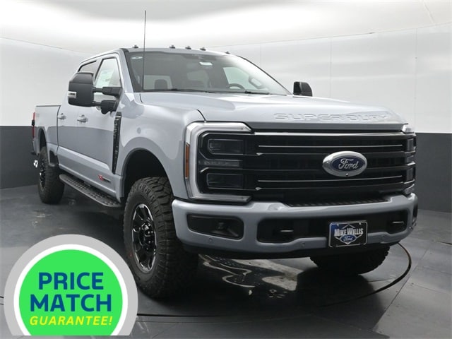 2026 Ford F-350 Super Duty Platinum's photo